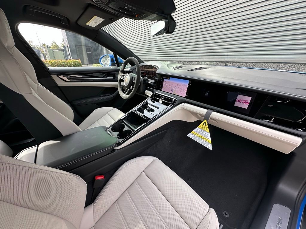 Used 2026 Porsche Panamera 4 AWD/4WD image 40