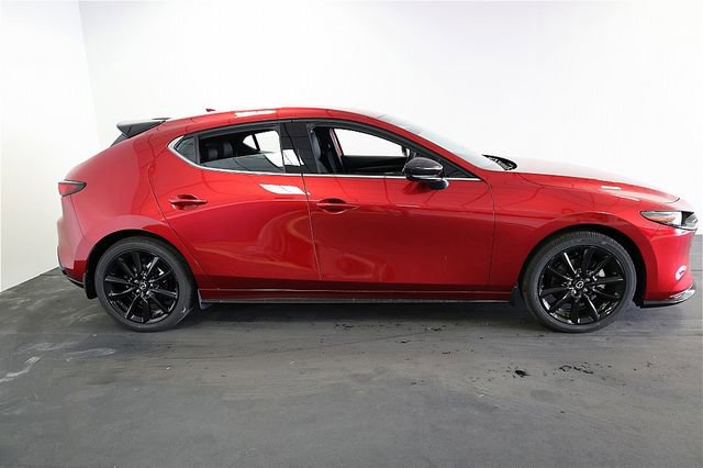 New 2026 MAZDA MAZDA3 Hatchback w/Premium Plus Pkg image 8