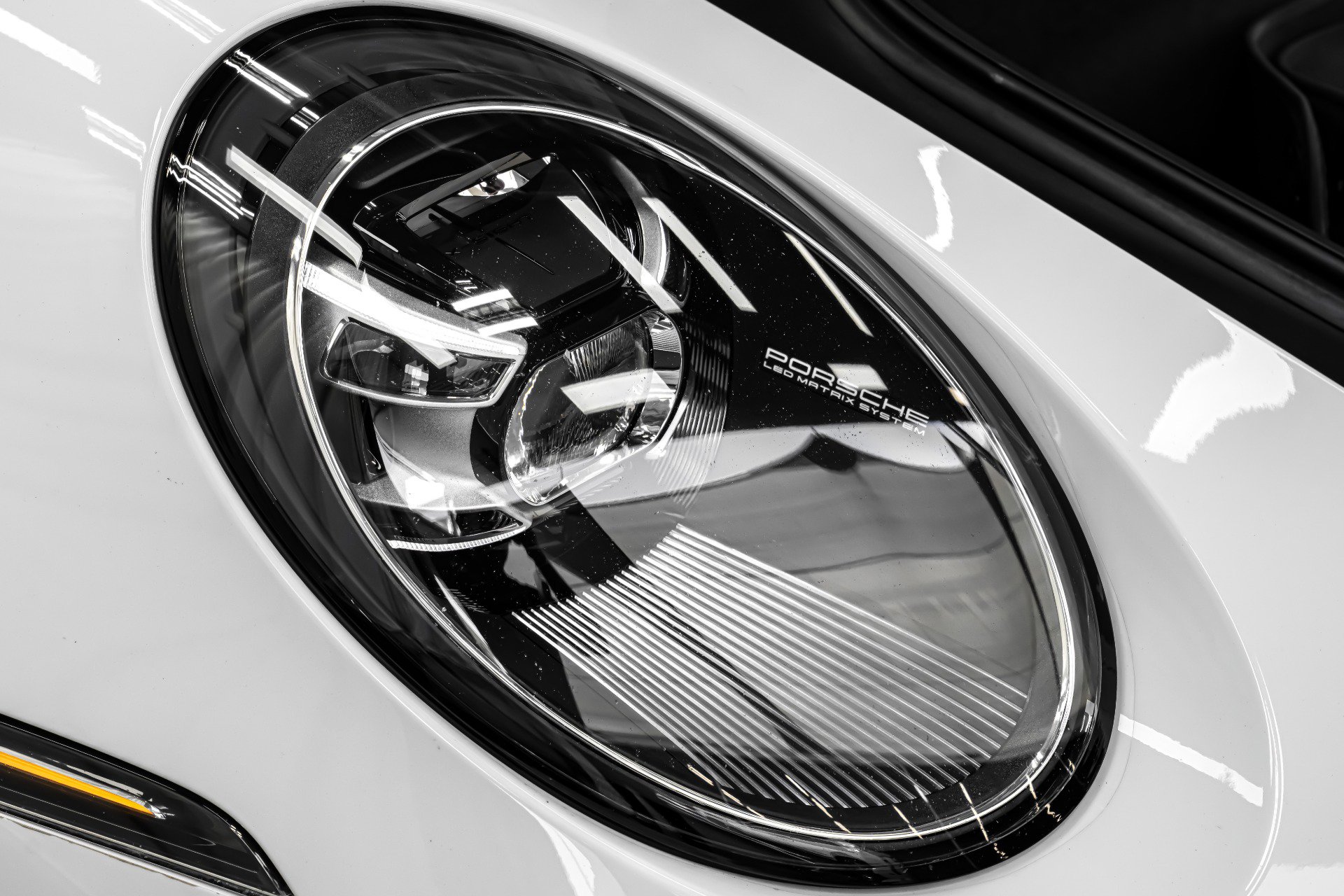 Used 2021 Porsche 911 Turbo S image 33