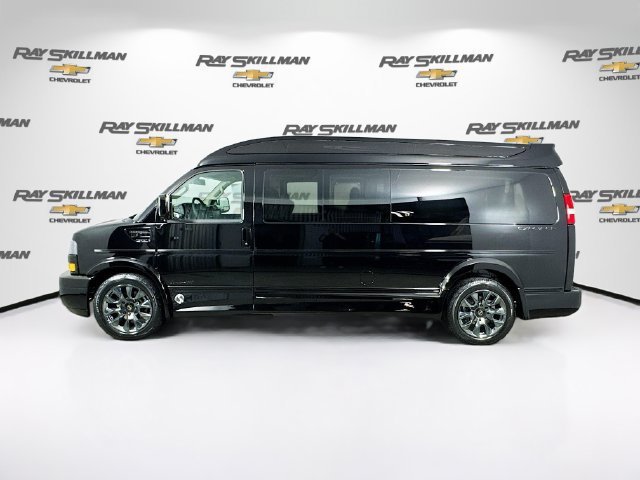 New 2026 Chevrolet Express 2500 Extended w/ Driver Convenience Package RWD image 4