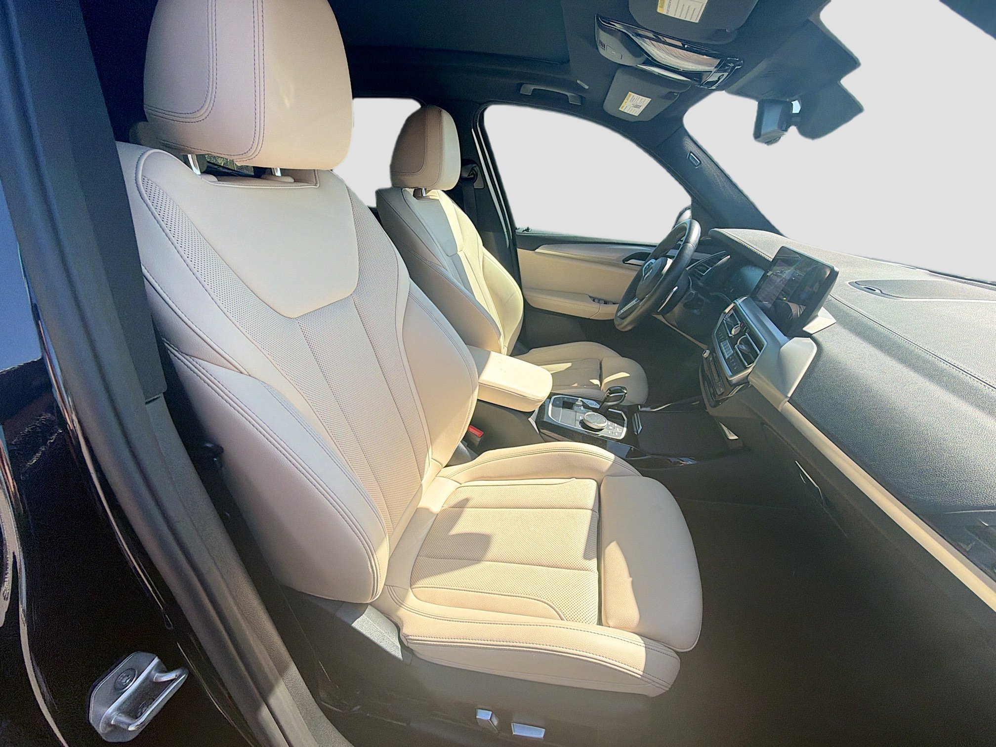 Used 2023 BMW X3 M40i w/ Premium Package image 15
