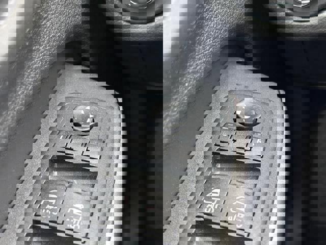 Used 2020 Jeep Cherokee Latitude Plus image 25