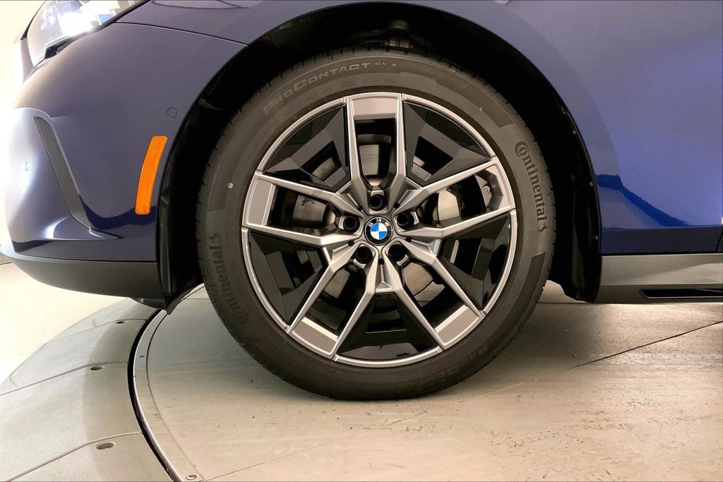 New 2026 BMW 530i xDrive AWD/4WD image 9