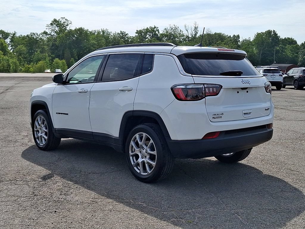 Used 2022 Jeep Compass Latitude AWD/4WD image 7