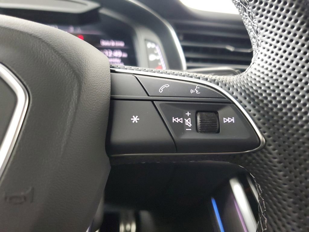 New 2026 Audi SQ7 Premium Plus image 25