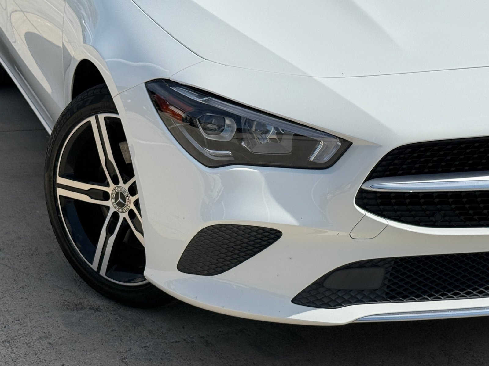 Used 2023 Mercedes-Benz CLA 250 image 3