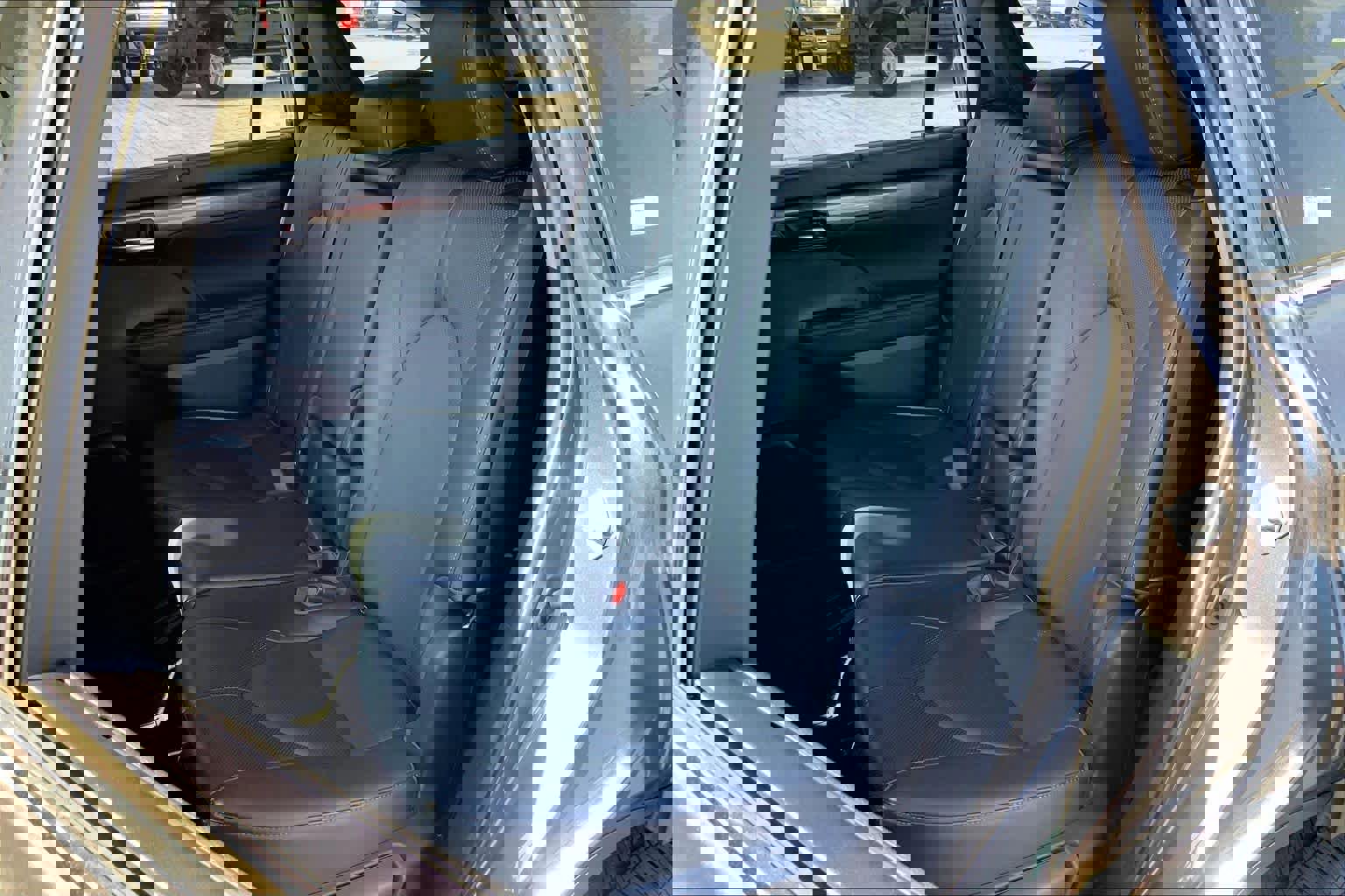 Used 2023 Toyota Highlander Limited image 20