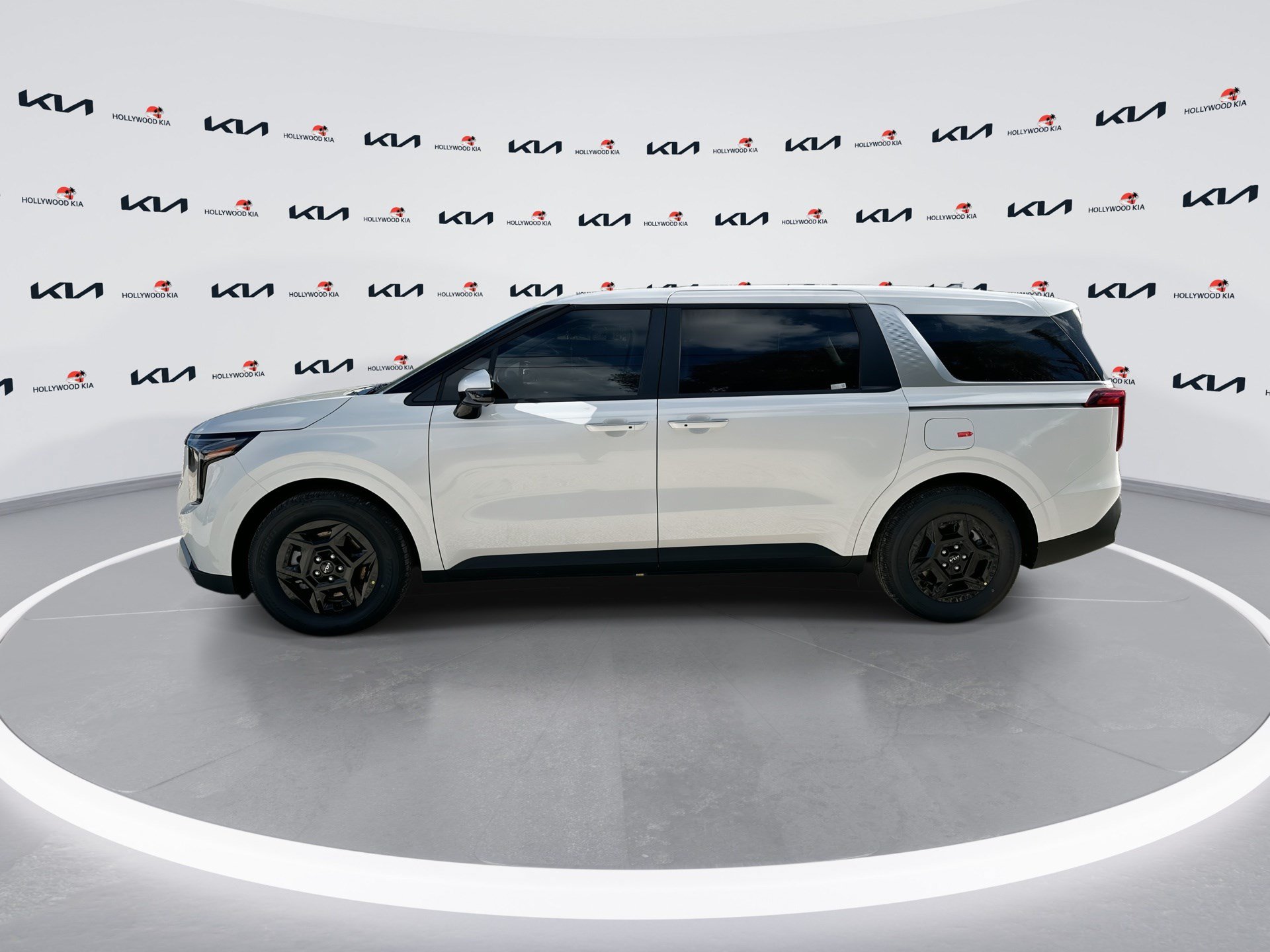 New 2026 Kia Carnival LX FWD image 5