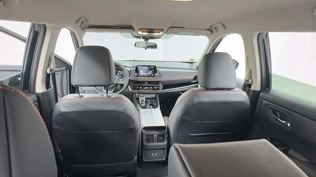 New 2026 Nissan Rogue SV AWD/4WD image 18