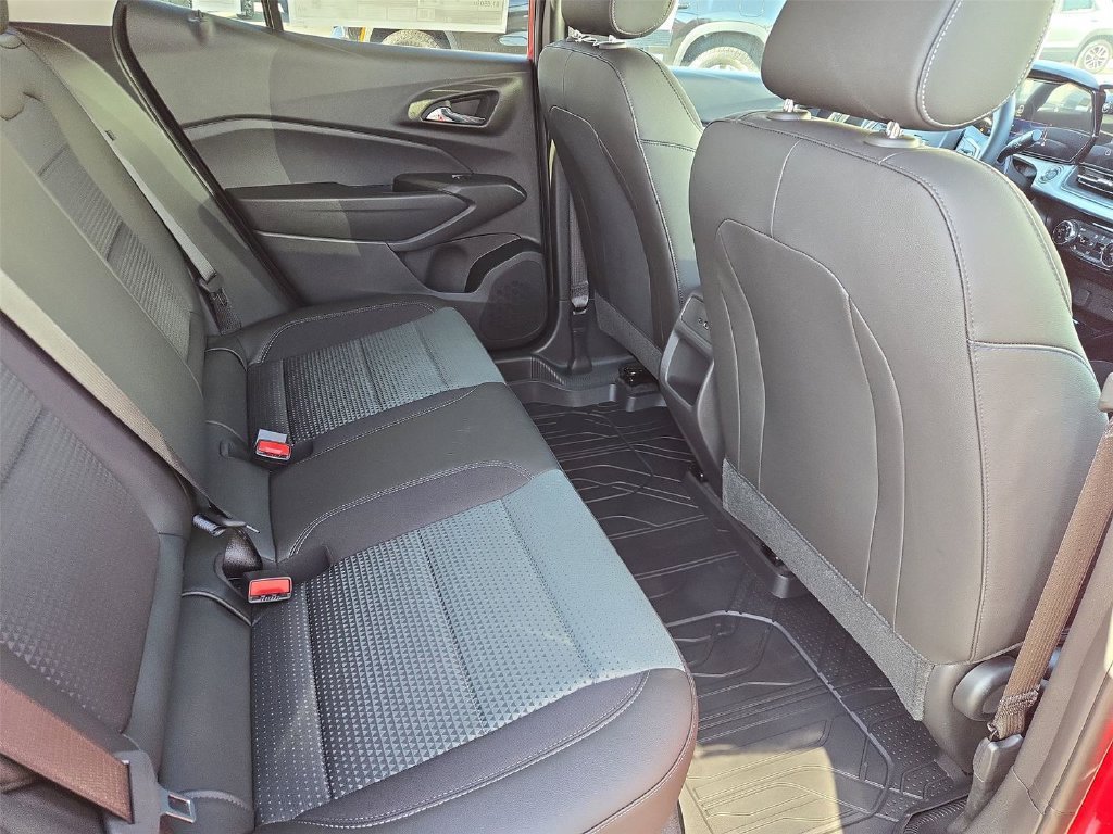 New 2026 Chevrolet Trax LT w/ Driver Confidence Package FWD image 18