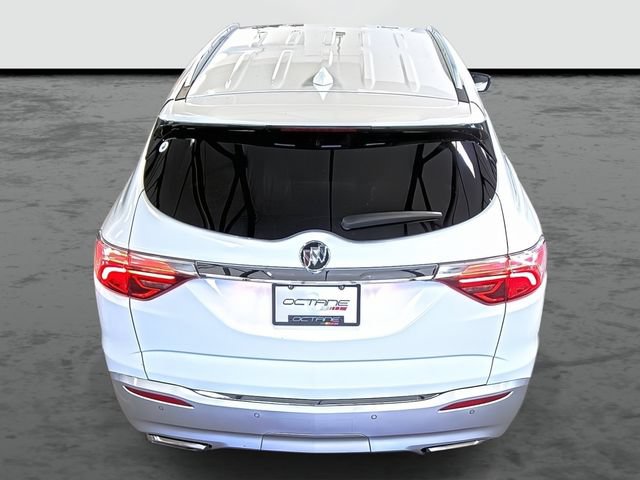 Used 2022 Buick Enclave Essence FWD image 3