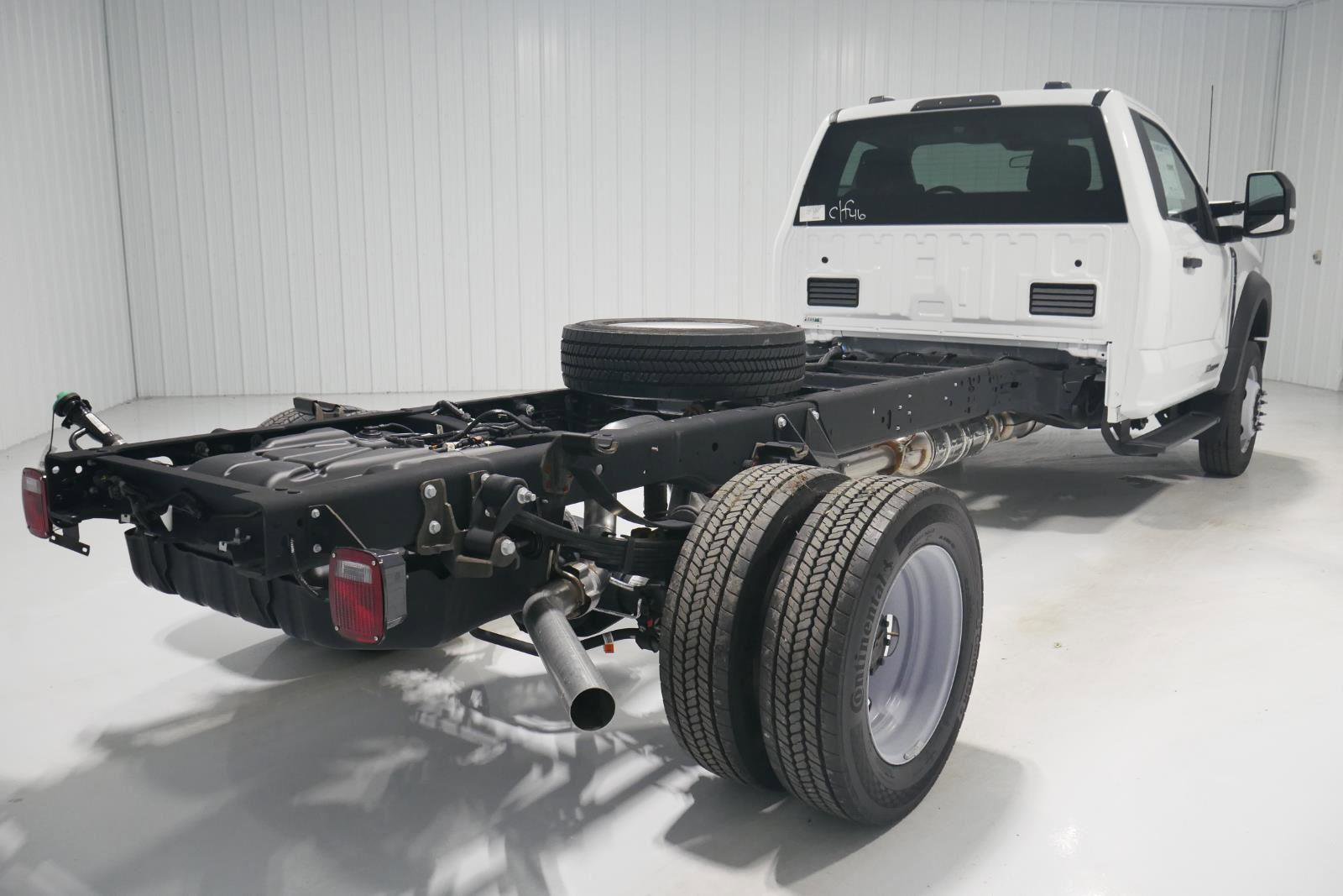 New 2024 Ford F550 4x4 Regular Cab Super Duty w/ XLT Value Package image 4