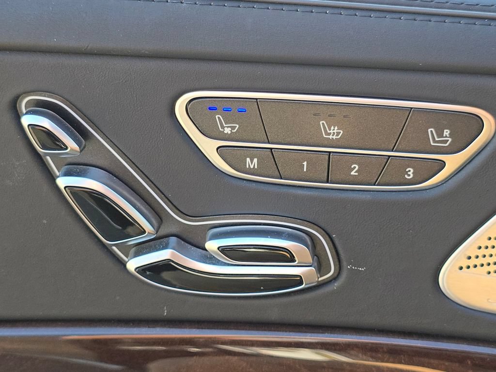 Used 2019 Mercedes-Benz S 560 4MATIC Sedan image 7