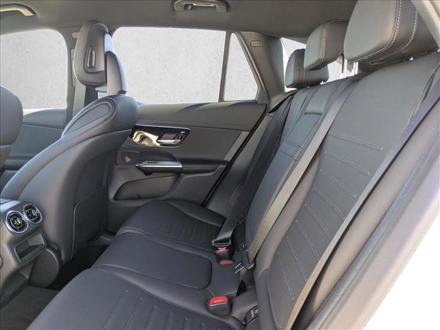 New 2026 Mercedes-Benz GLC 300 image 30