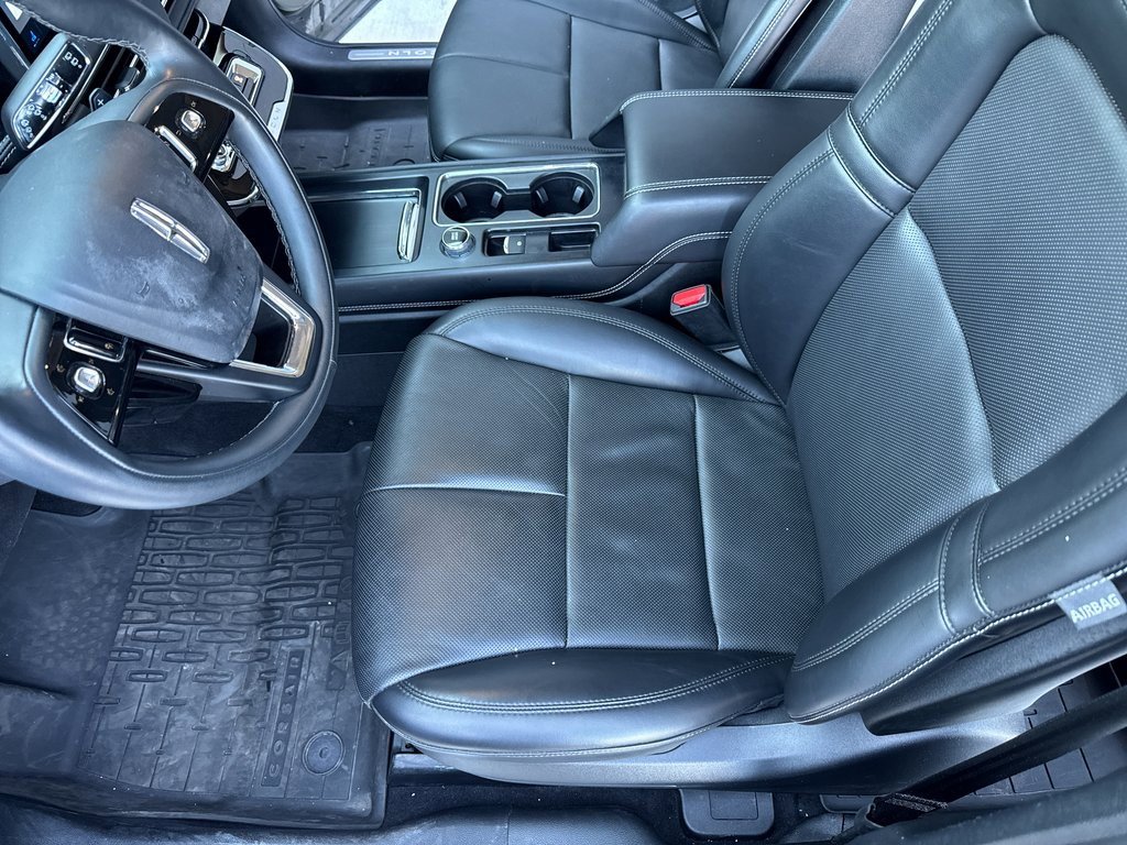 Used 2024 Lincoln Corsair Grand Touring w/ Equipment Group 301A image 11