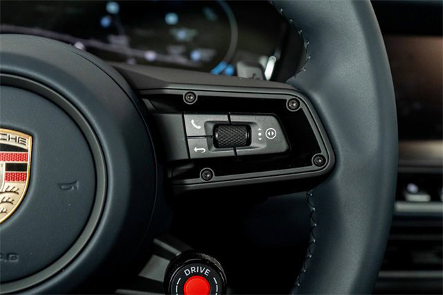 Used 2025 Porsche 911 Carrera GTS image 41