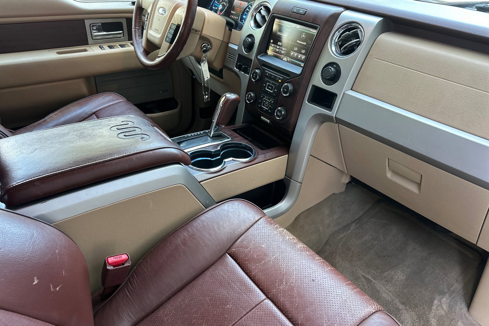 Used 2014 Ford F150 King Ranch w/ King Ranch Luxury Package AWD/4WD image 18