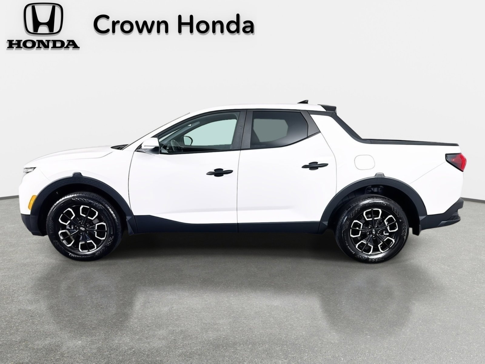 Used 2023 Hyundai Santa Cruz SEL image 2