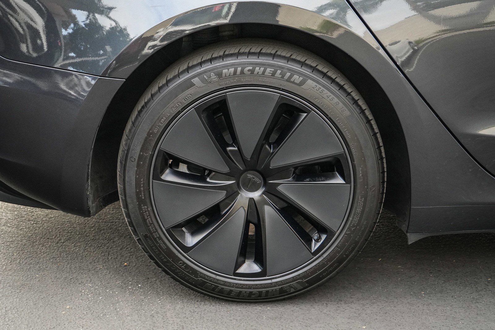 Used 2025 Tesla Model 3 Long Range RWD image 11