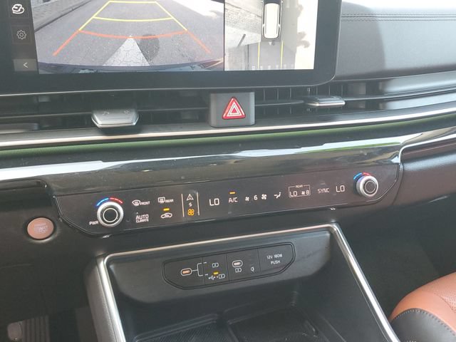 Certified 2025 Kia Carnival SX Prestige FWD image 25