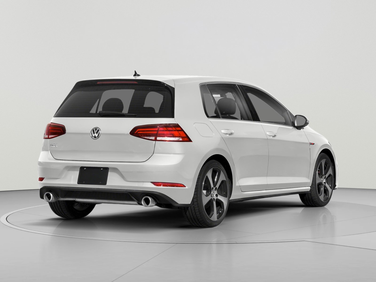 Used 2019 Volkswagen Golf 4-Door FWD image 2
