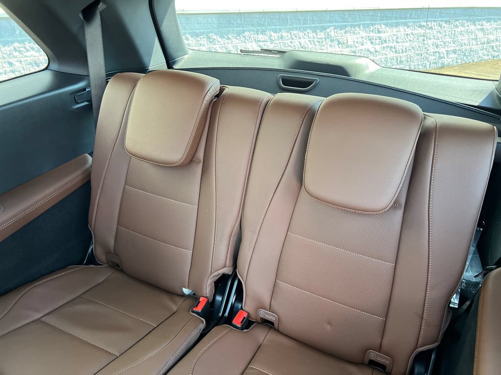 New 2026 Mercedes-Benz GLS 450 4MATIC image 25