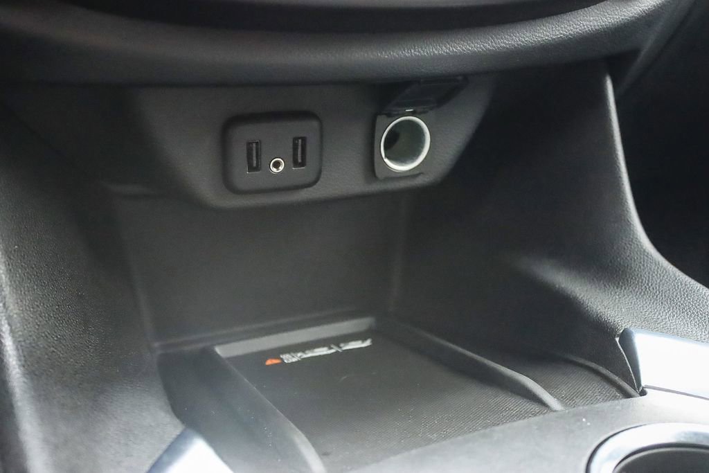 Used 2022 Chevrolet Traverse LT image 35