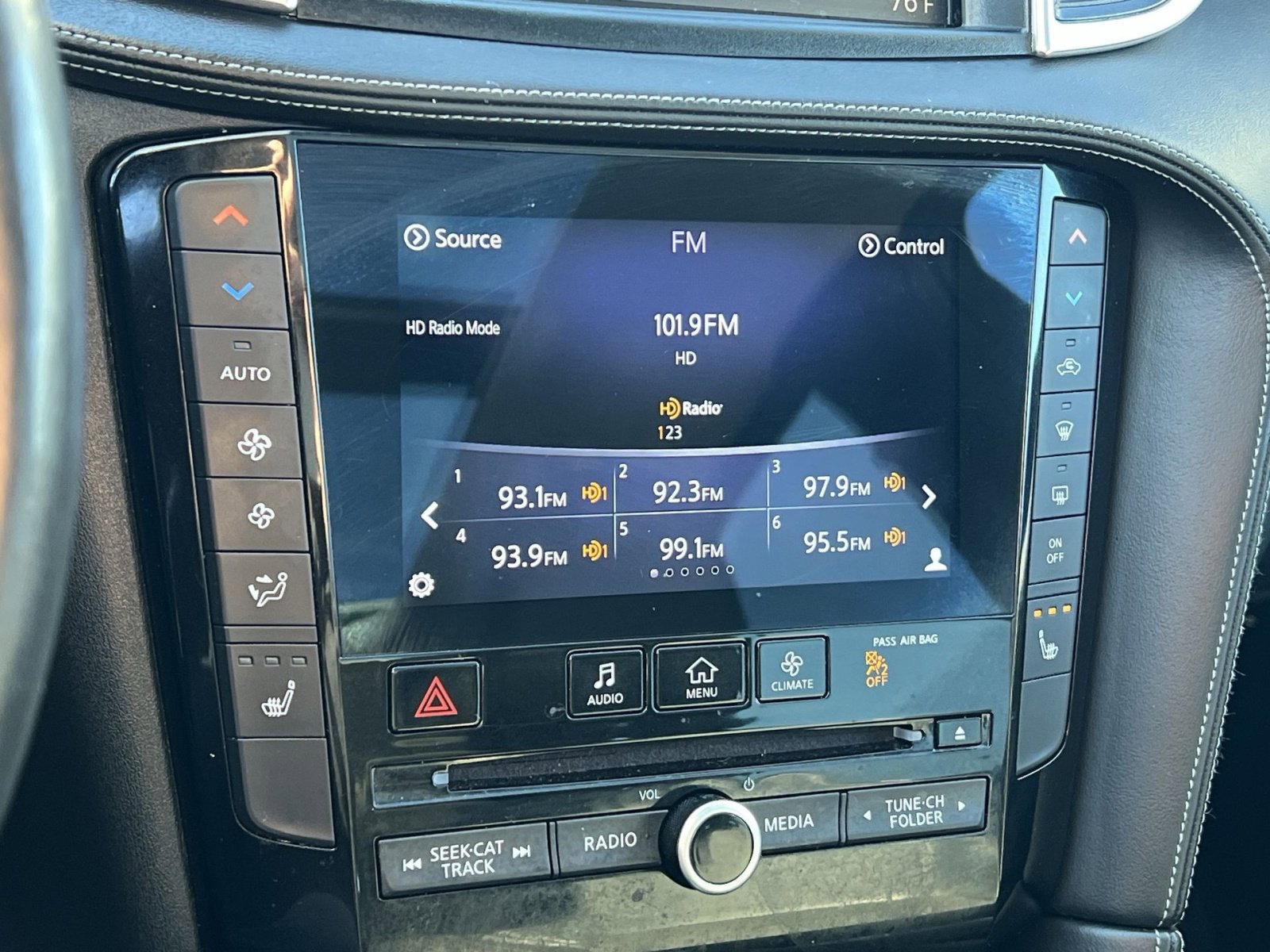 Used 2019 INFINITI QX50 Essential w/ Premium Heat Package image 18