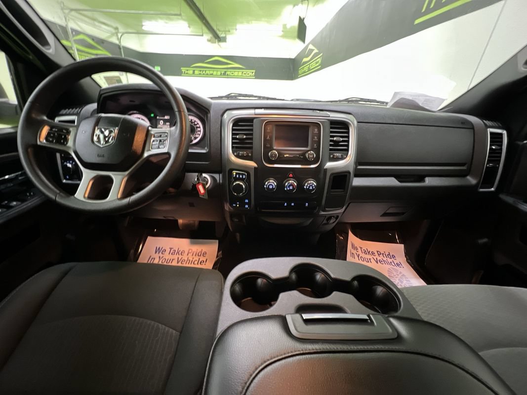 Used 2024 RAM 1500 Warlock AWD/4WD image 18