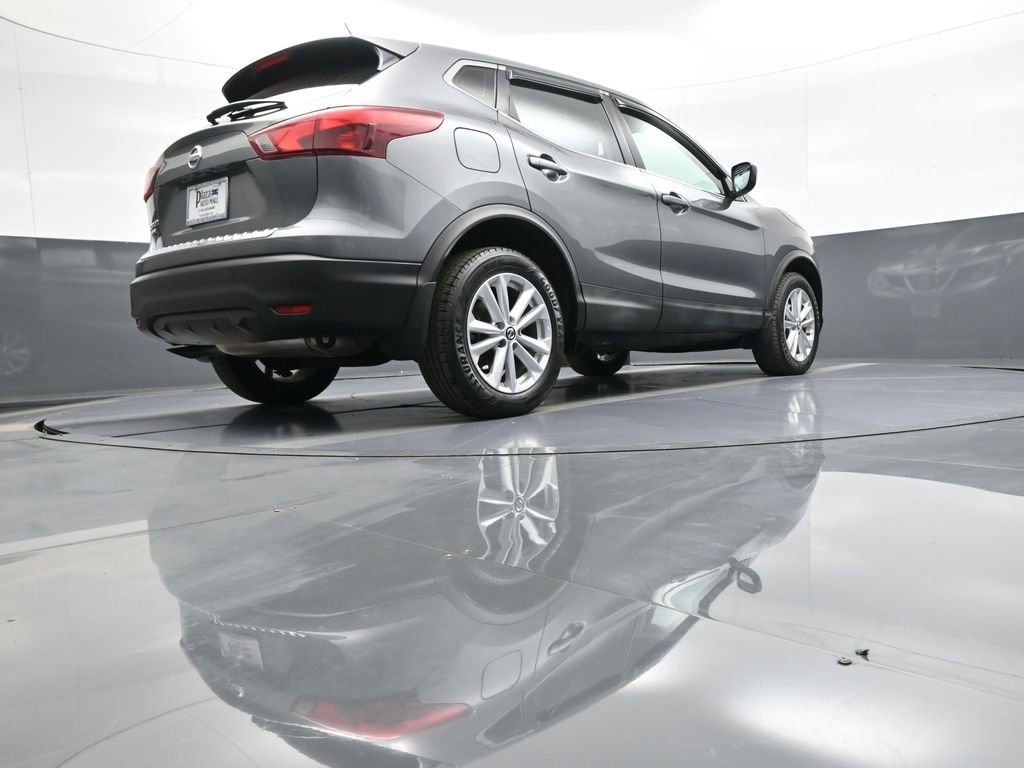 Used 2019 Nissan Rogue Sport S w/ Appearance Package FWD image 28