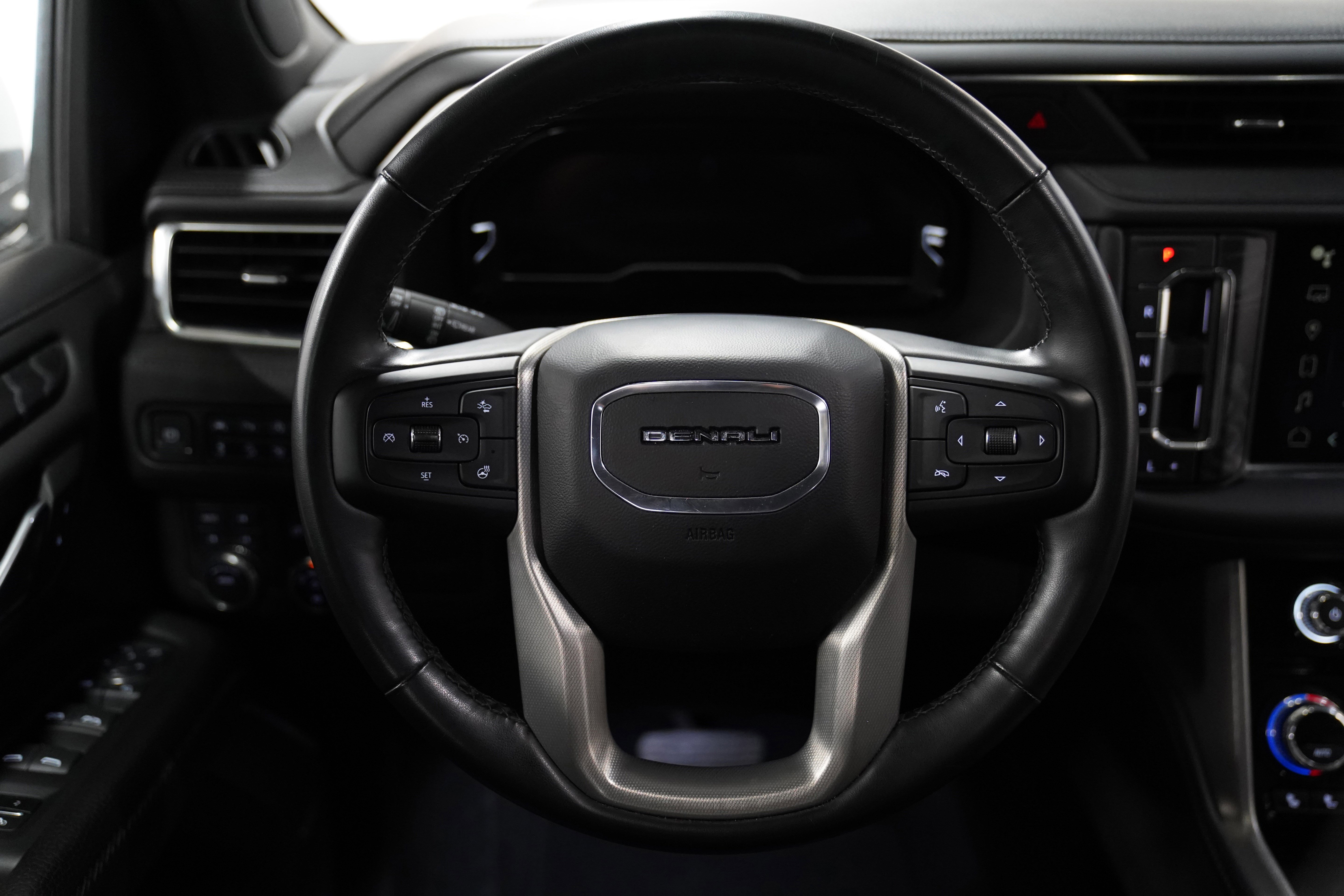 Used 2023 GMC Yukon Denali image 20