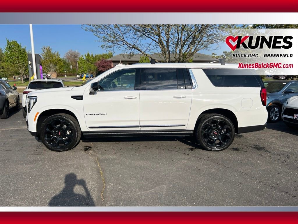 New 2026 GMC Yukon XL Denali Ultimate AWD/4WD image 8