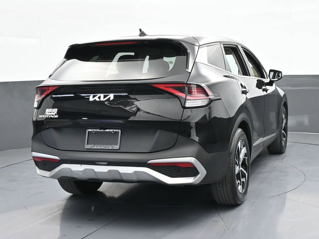 Used 2024 Kia Sportage EX image 5