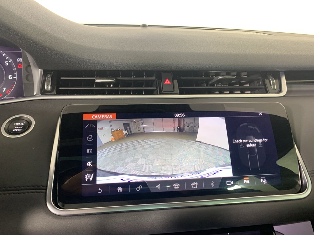 Used 2020 Land Rover Range Rover Evoque SE image 28