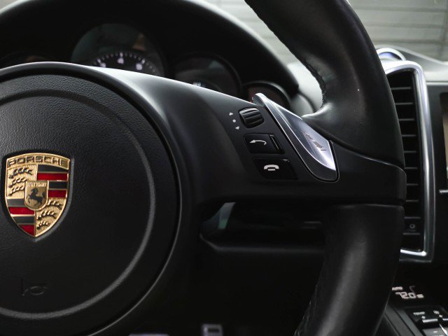 Used 2014 Porsche Cayenne GTS AWD/4WD image 21