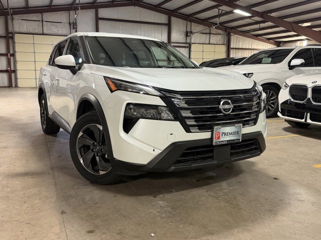 Used 2024 Nissan Rogue SV