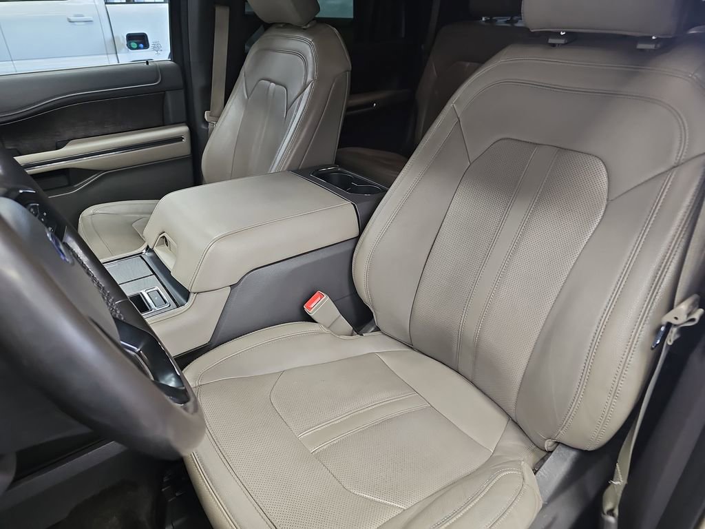 Used 2018 Ford Expedition Max Limited image 15