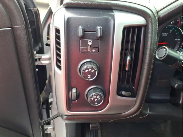 Used 2017 GMC Sierra 2500 SLE w/ SLE Preferred Package AWD/4WD image 19
