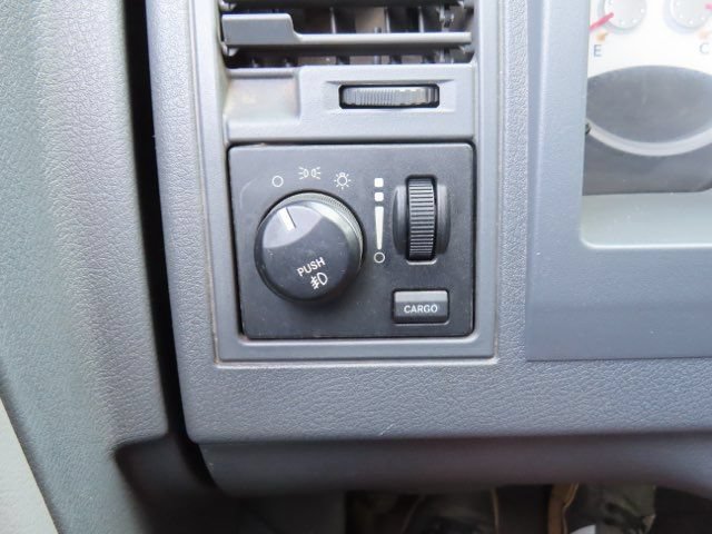 Used 2006 Dodge Dakota SLT w/ Sport Appearance Group AWD/4WD image 25