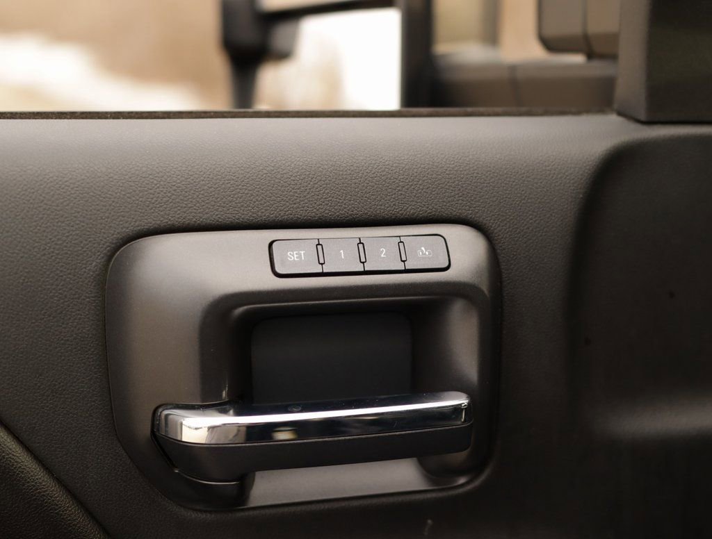 Used 2016 Chevrolet Silverado 2500 LTZ w/ Custom Sport Edition image 27