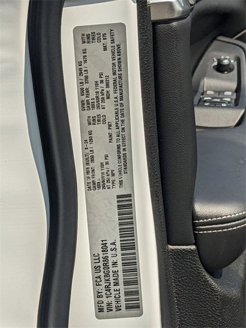 New 2024 Jeep Grand Cherokee L Limited image 28