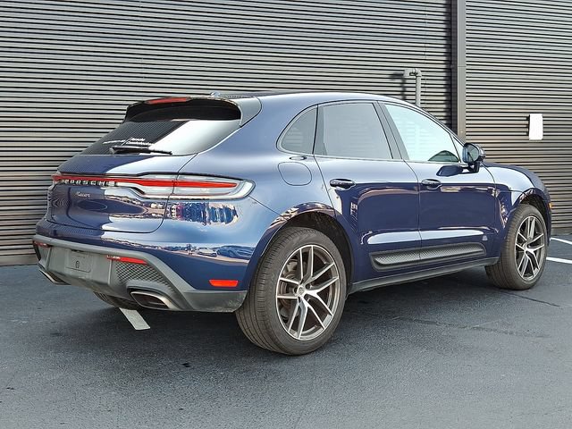 Certified 2026 Porsche Macan AWD/4WD image 7