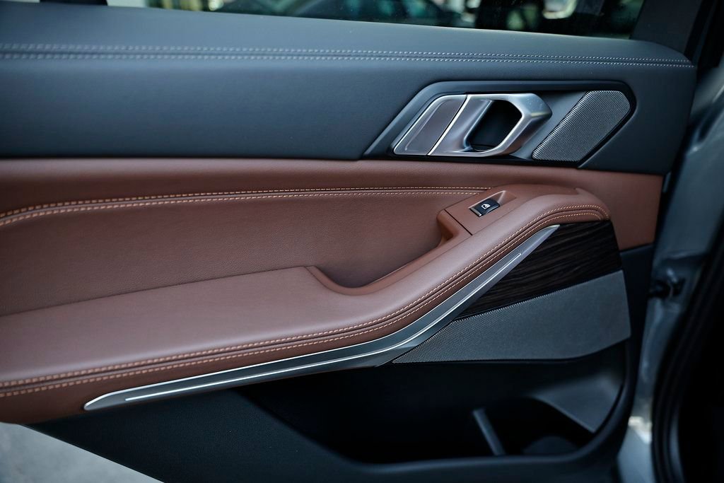 New 2026 BMW X5 xDrive40i w/ M Sport Package image 24