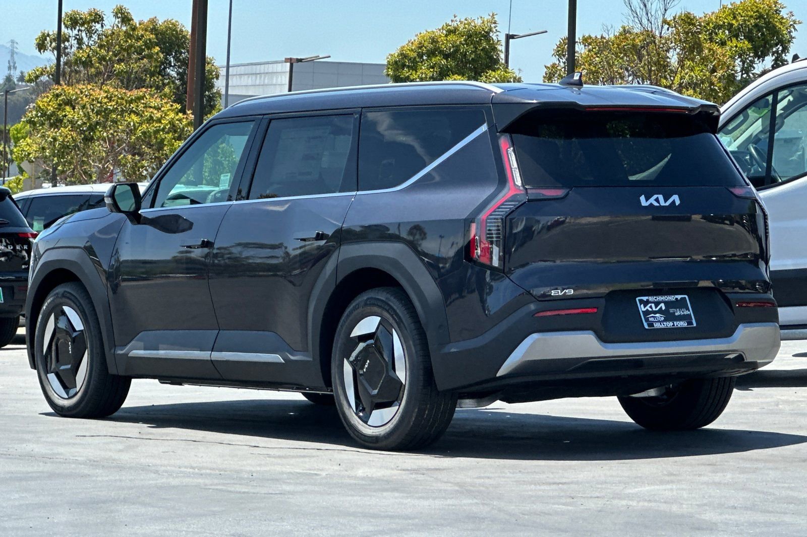 New 2026 Kia EV9 Wind AWD/4WD image 6