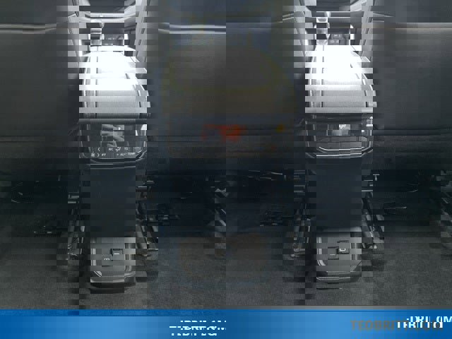 Used 2024 Toyota Highlander XLE image 14