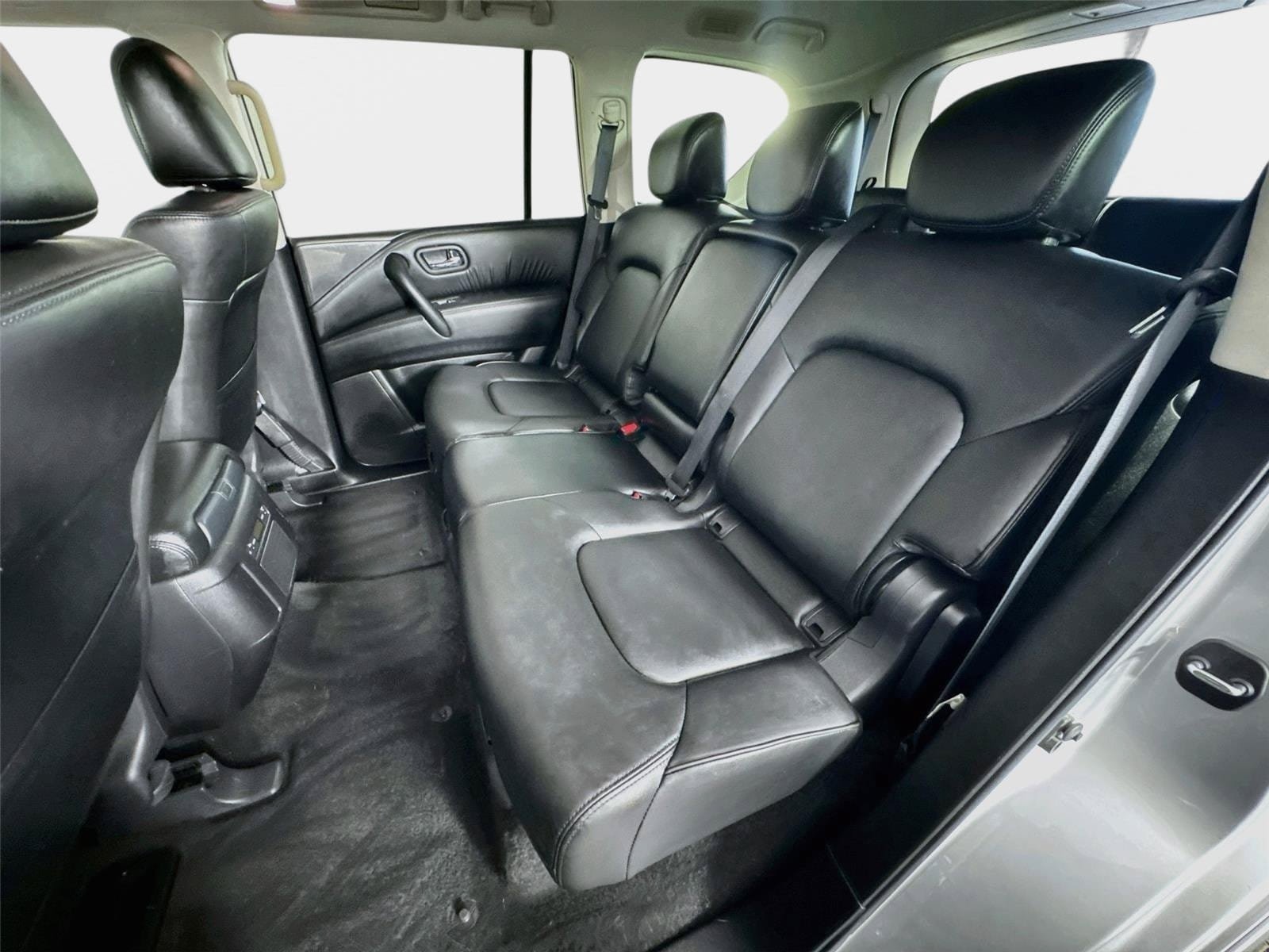 Used 2021 Nissan Armada SV w/ SV Appearance Package AWD/4WD image 22