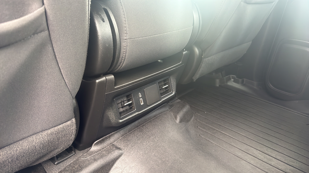 Certified 2024 Chevrolet Silverado 2500 Custom w/ Custom Value Package AWD/4WD image 22