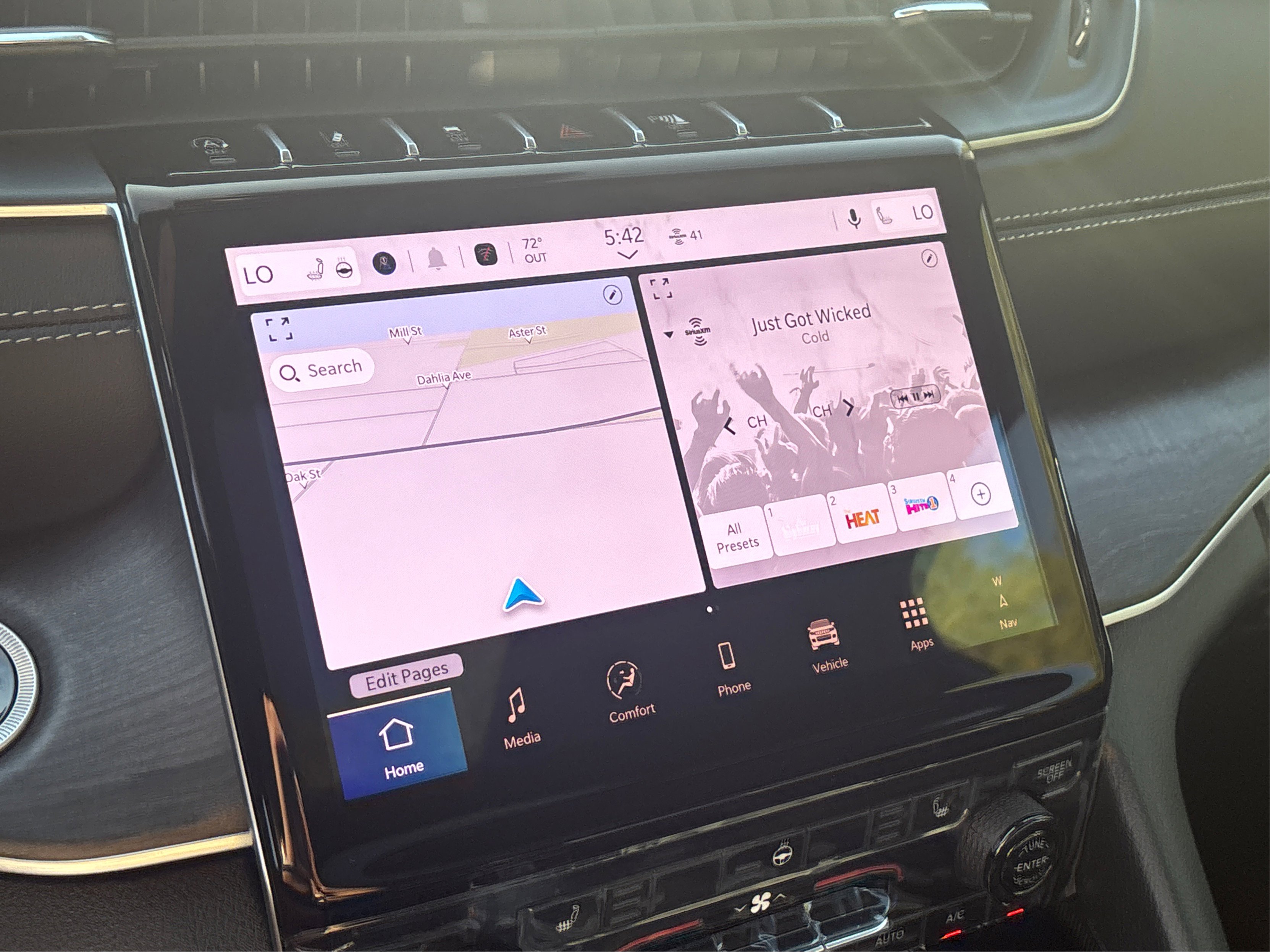 New 2025 Jeep Grand Cherokee Limited w/ Black Appearance Package image 53