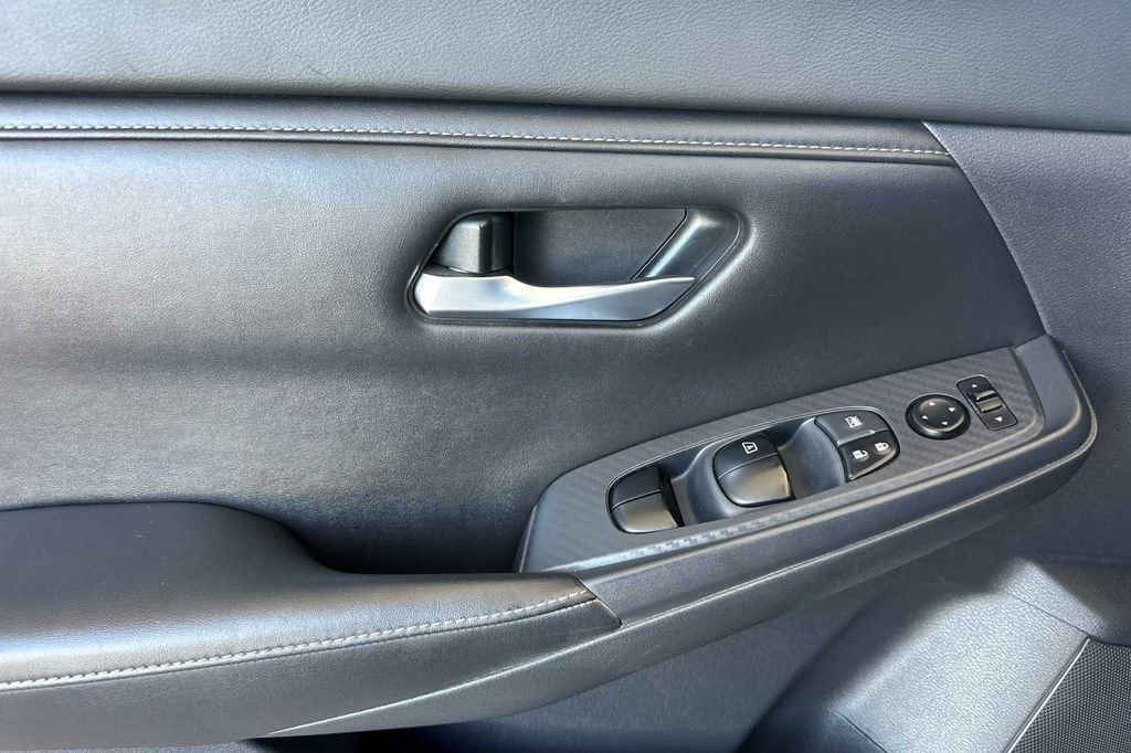 Used 2020 Nissan Sentra SV w/ Electronics Package image 10