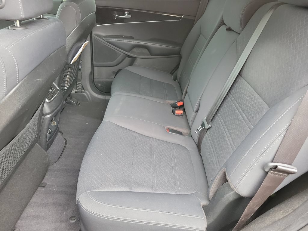 Used 2018 Kia Sorento AWD image 13